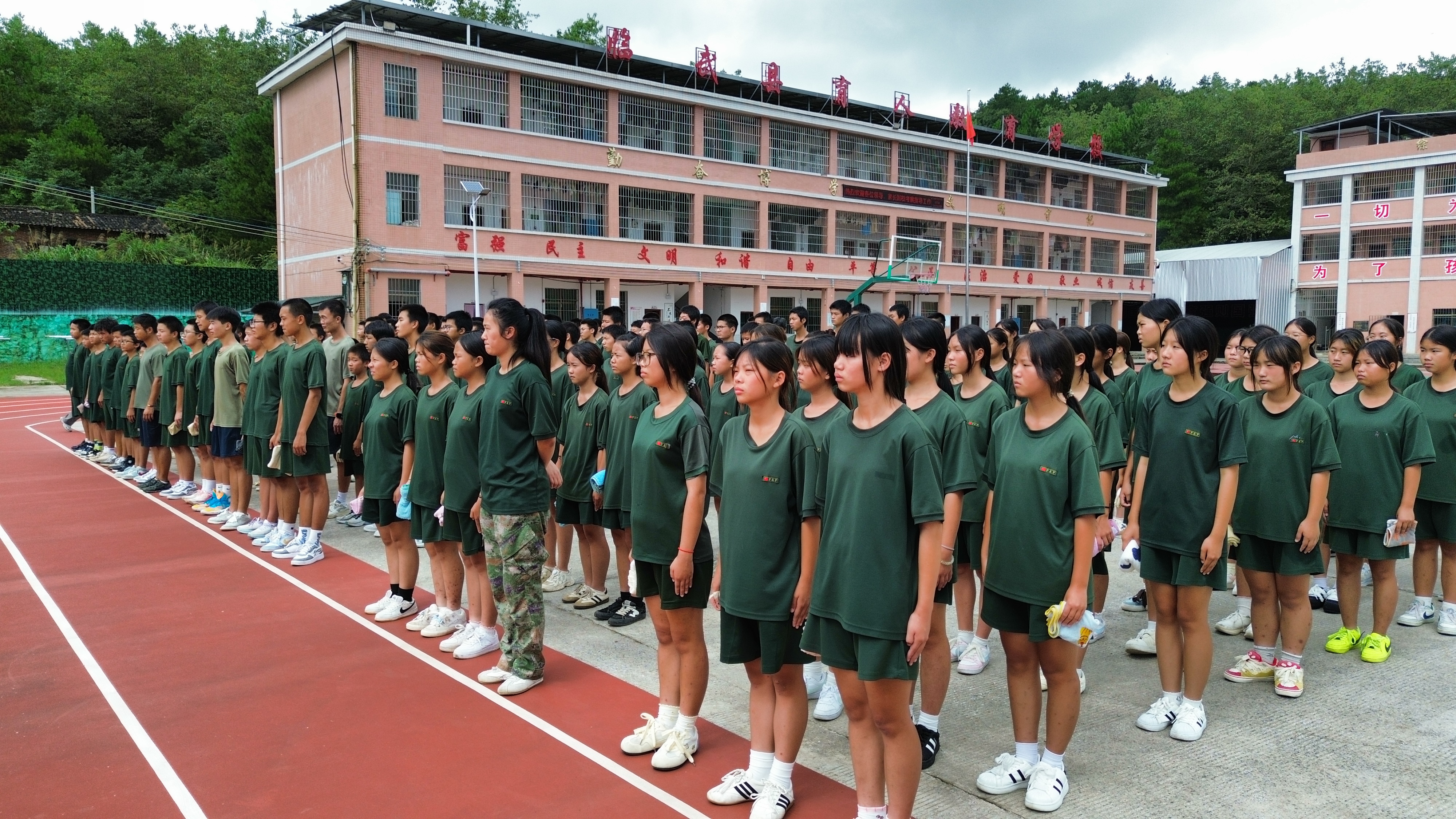 临武育人学校心理辅导与行为训练